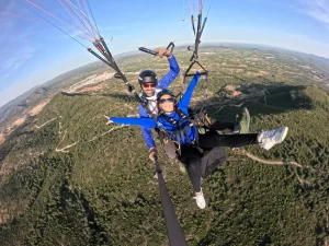 Saltar en parapente en valencia con profesionales